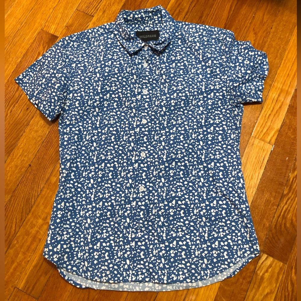 Wildfang Essential Button Up Blue Splatter Design Size: Small